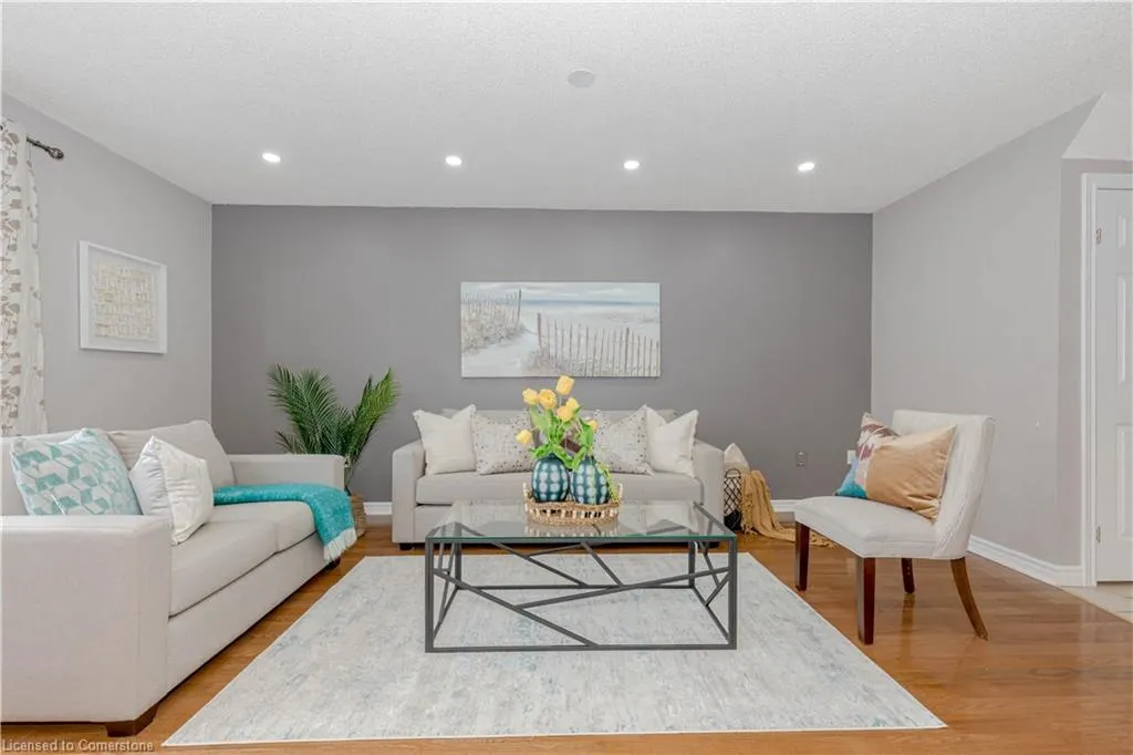 11 Willowridge Way