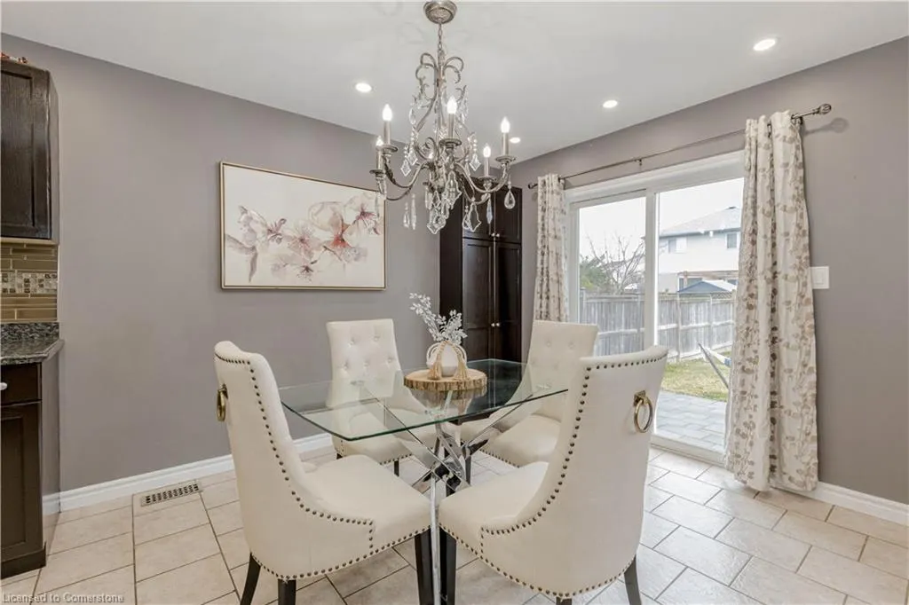 11 Willowridge Way