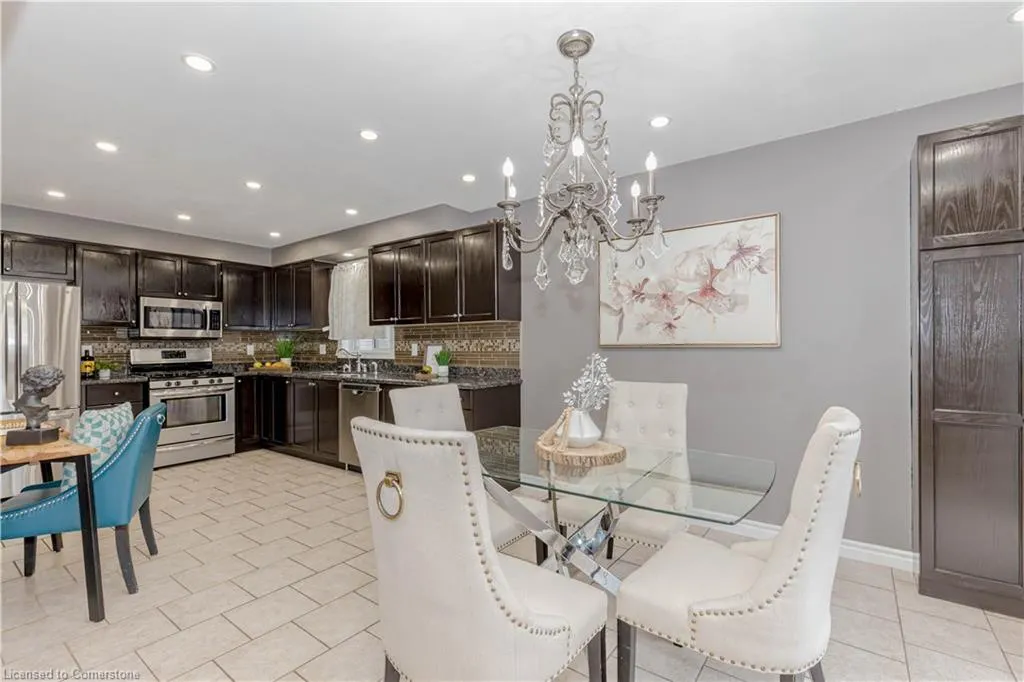 11 Willowridge Way