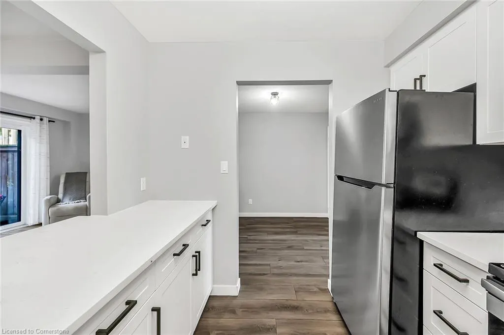 54 Argyle Street S, #2