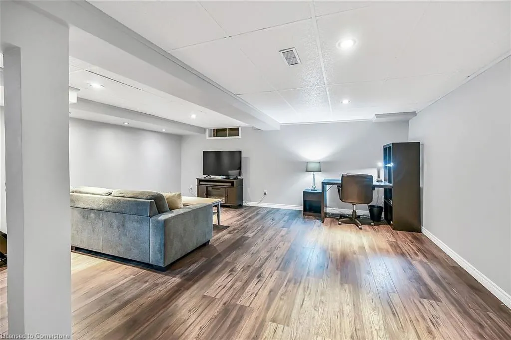 54 Argyle Street S, #2