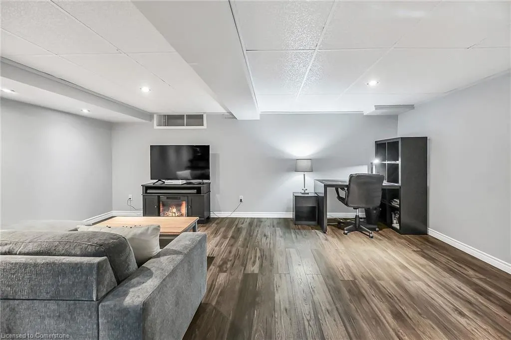 54 Argyle Street S, #2