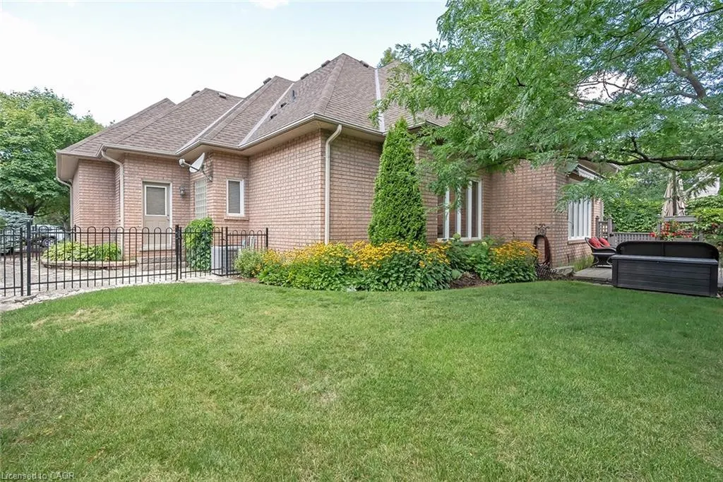 2375 Ravine Gate