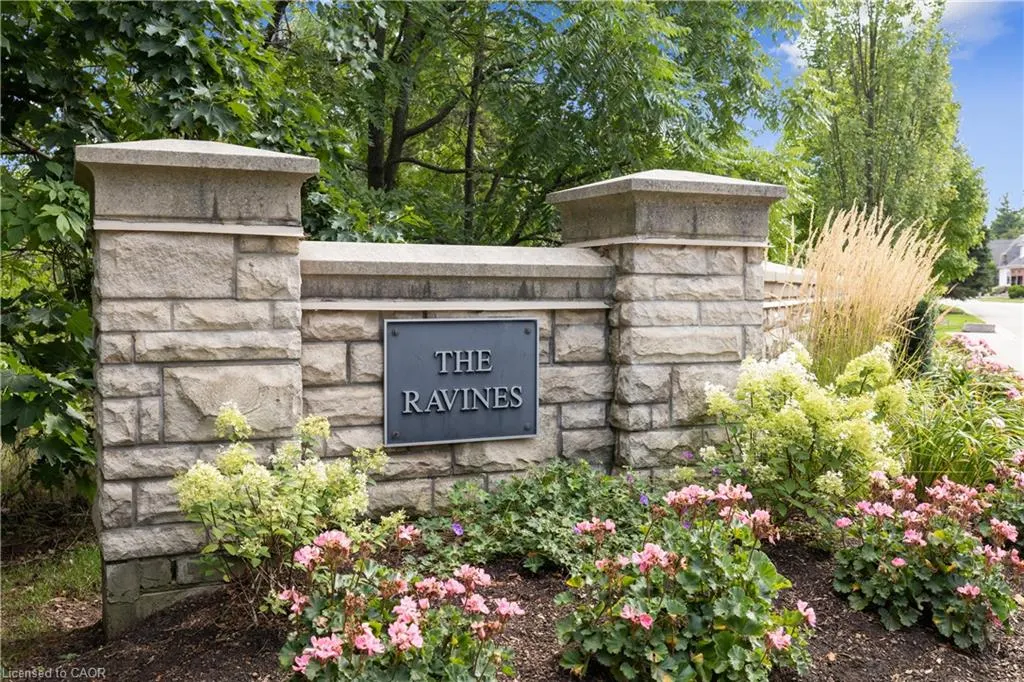 2375 Ravine Gate