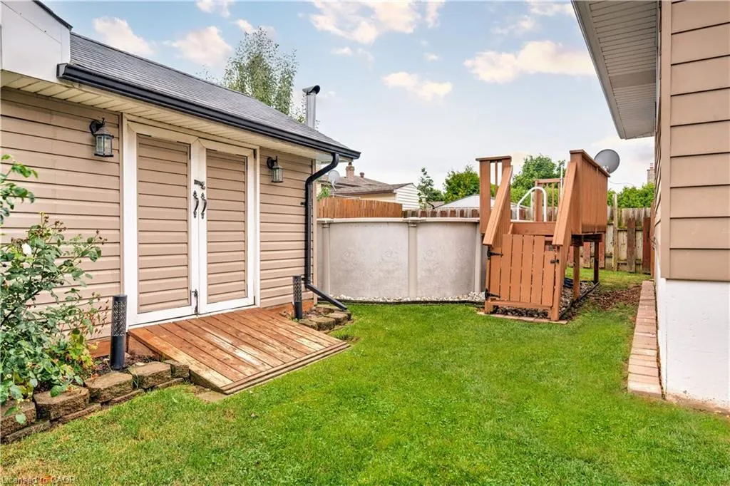 26 Madoc Street