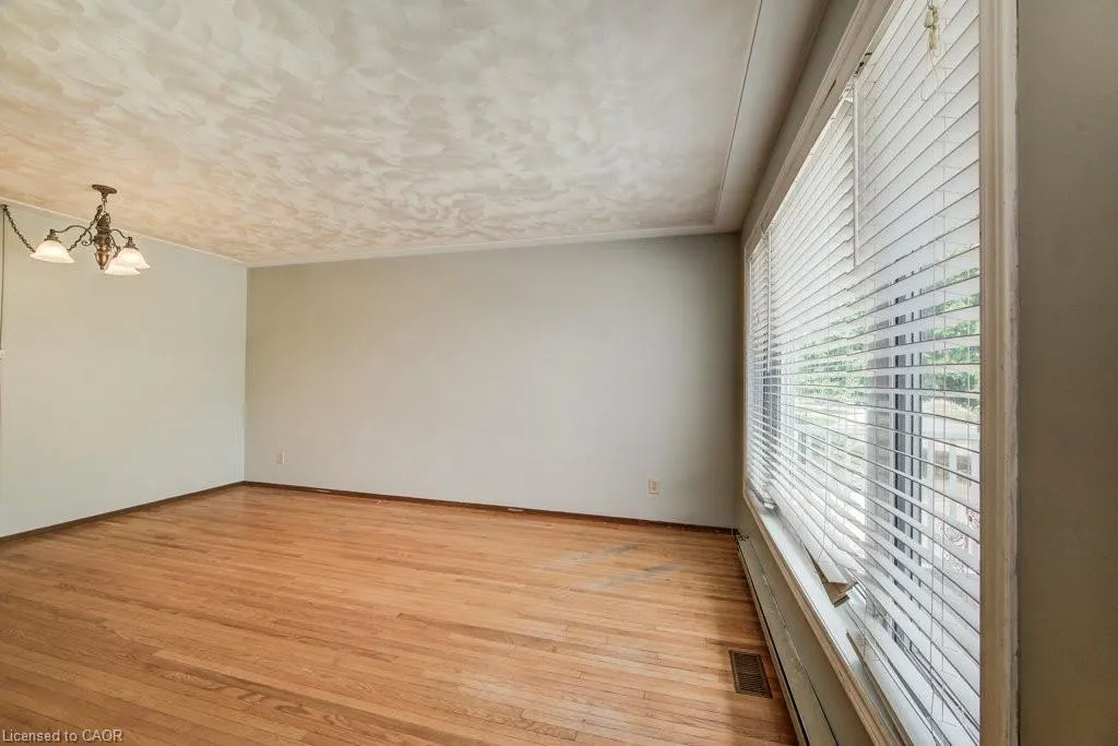 85 Winter Avenue