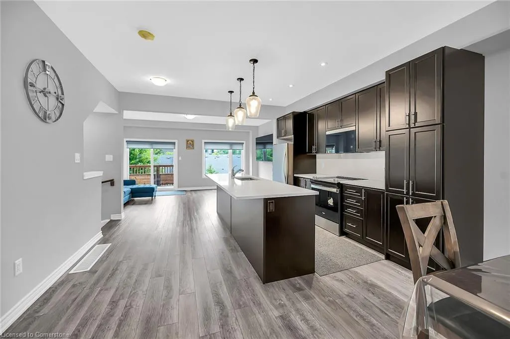 187 Wilson Street W, #8