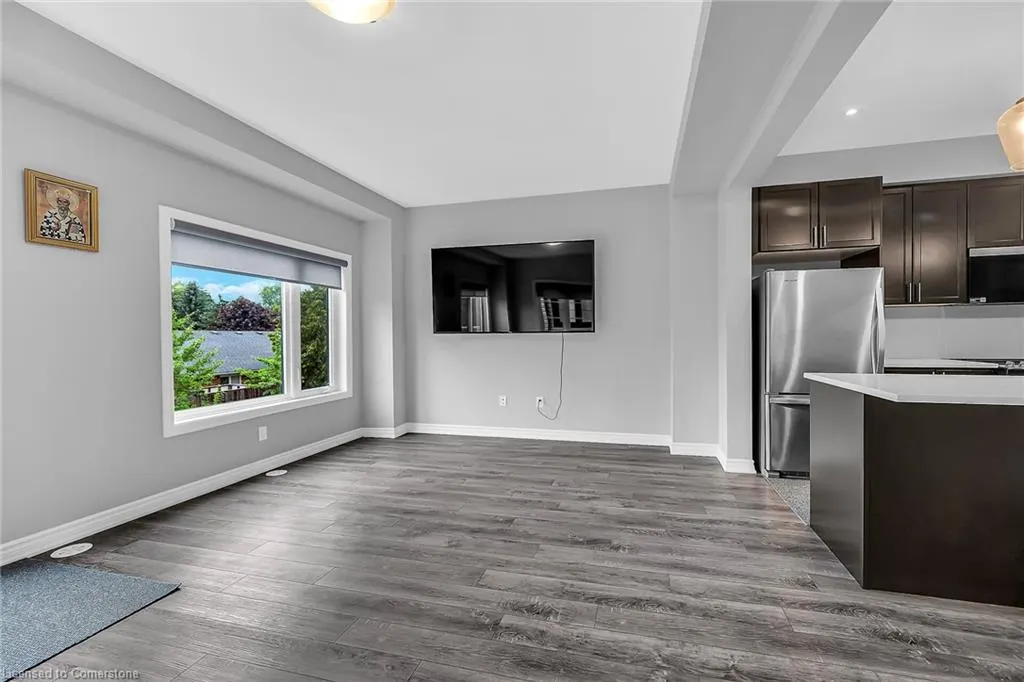 187 Wilson Street W, #8