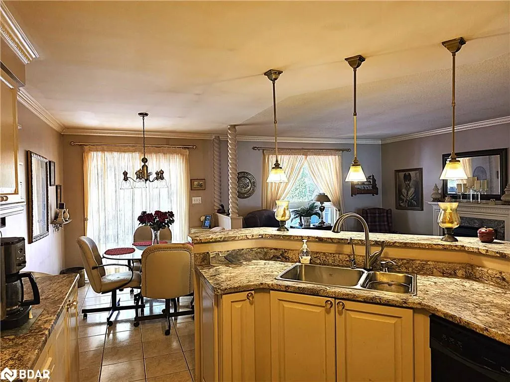 28 Cranberry Heights