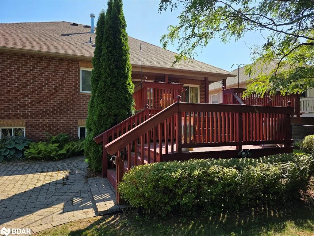 28 Cranberry Heights