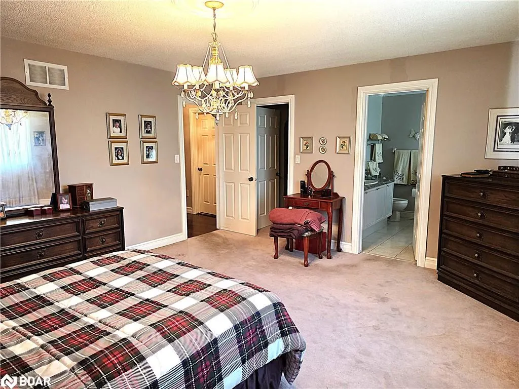 28 Cranberry Heights