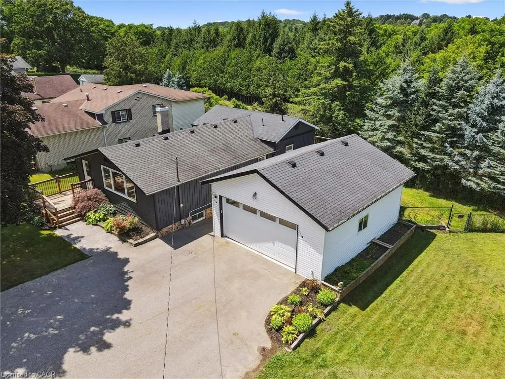 585033 County Rd 9