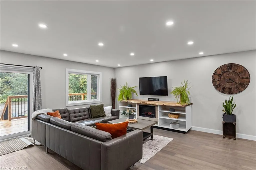 127 Paradise Road
