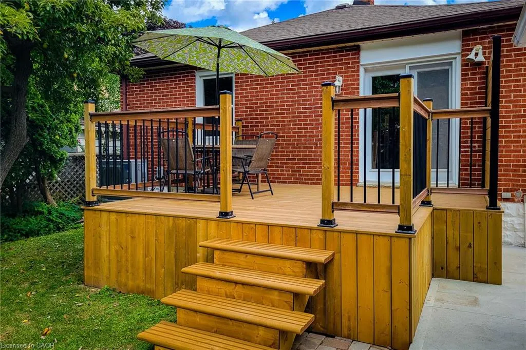 88 Fiddlers Green Road