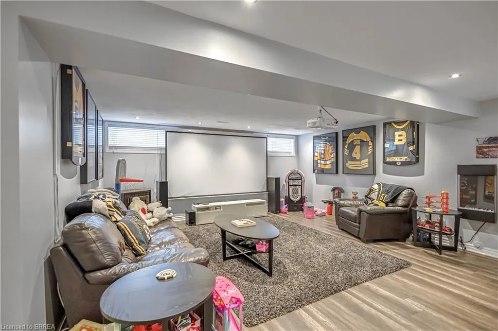 36 Mcqueen Drive