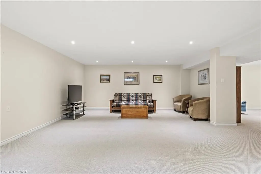 350 Doon Valley Drive, #8G