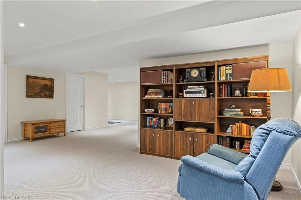 350 Doon Valley Drive, #8G