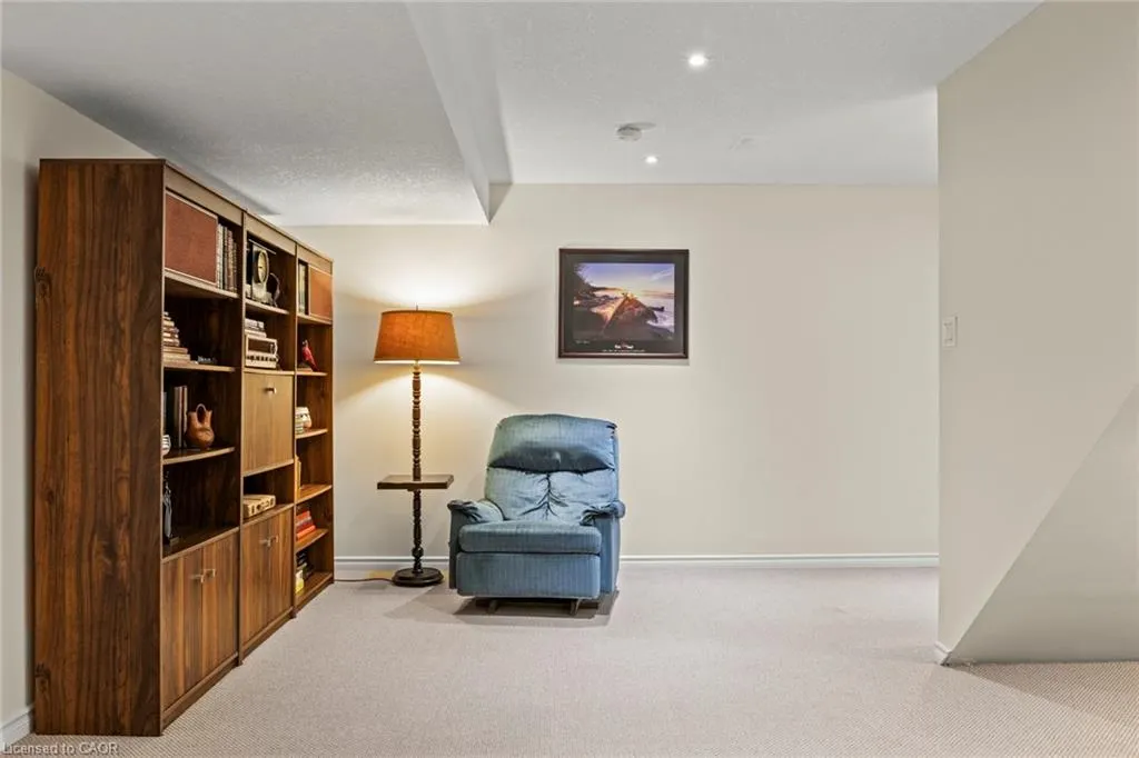 350 Doon Valley Drive, #8G