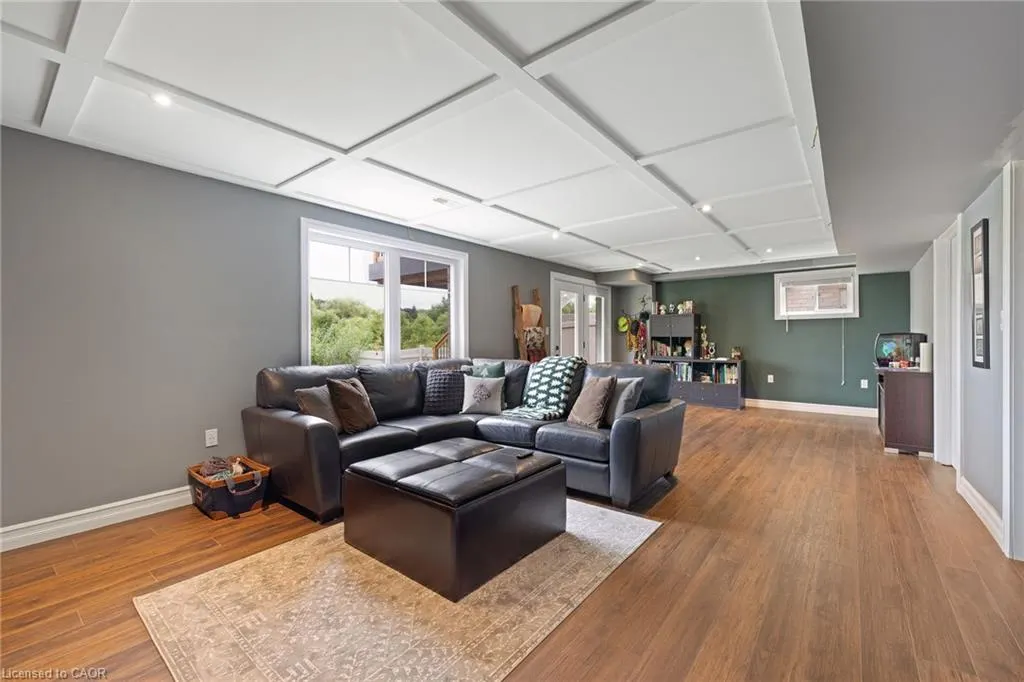 17 Manorwood Drive