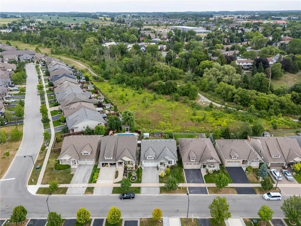 17 Manorwood Drive