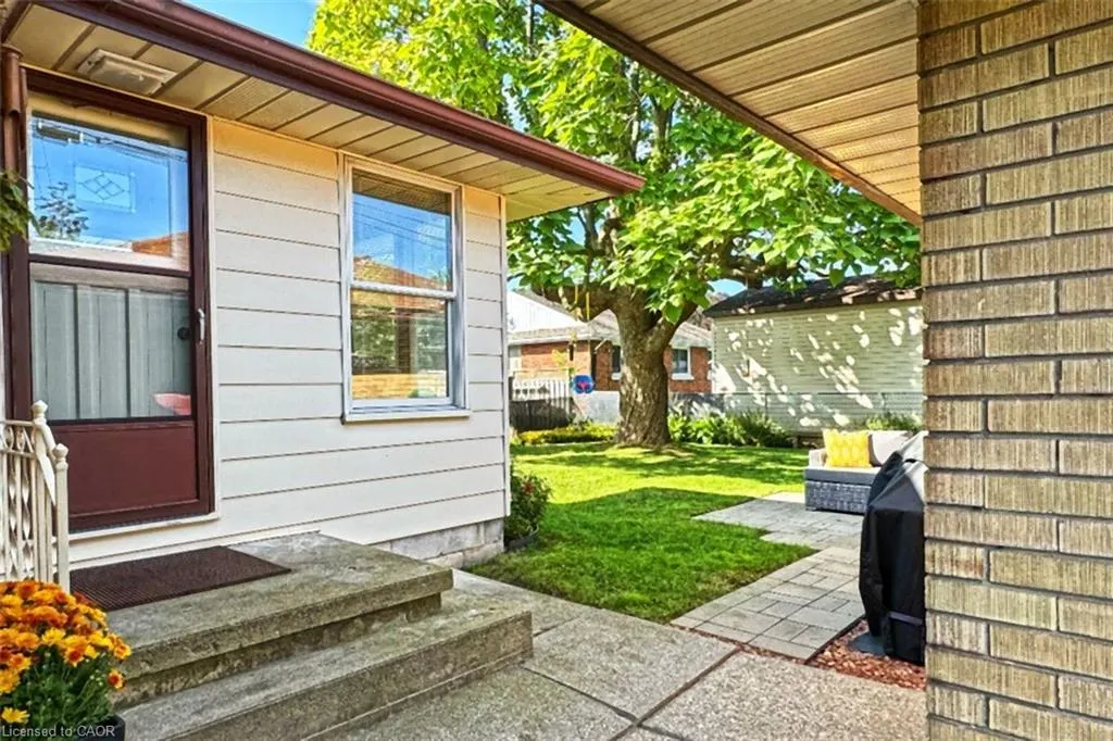 44 Mcdonald Avenue