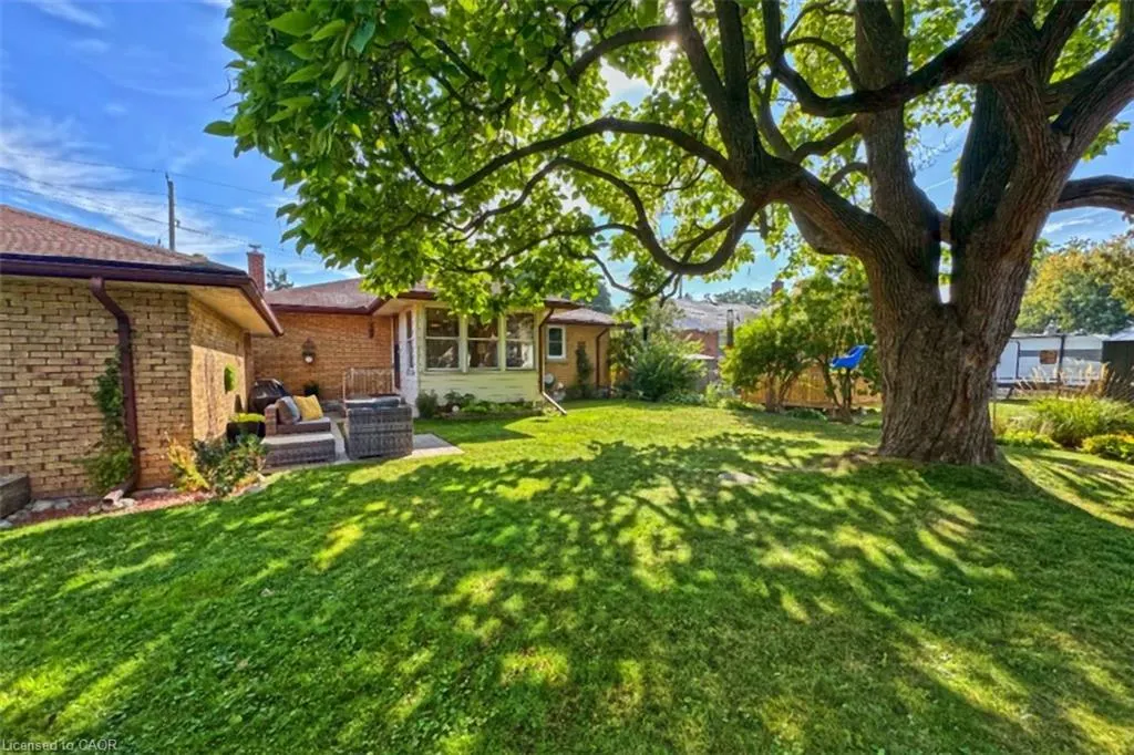 44 Mcdonald Avenue