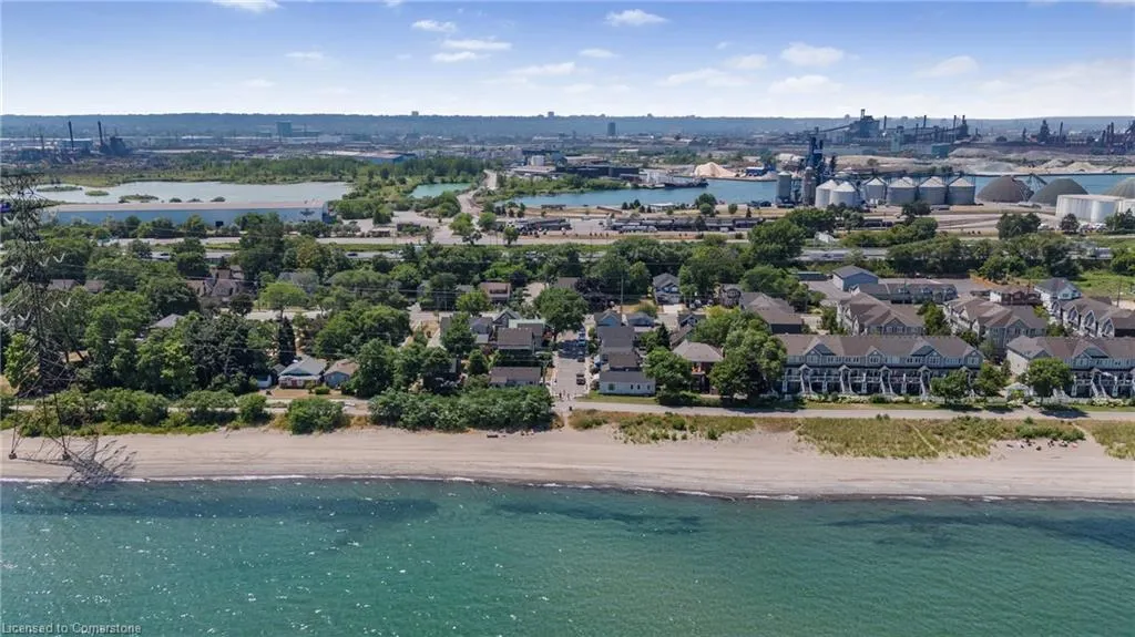 1 Mareve Avenue