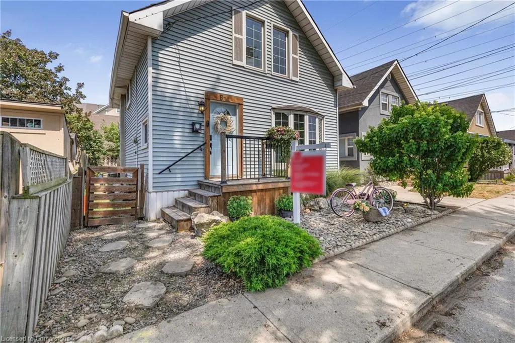1 Mareve Avenue