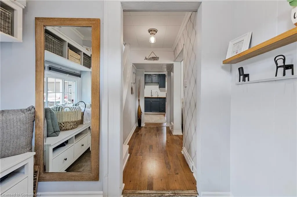 1 Mareve Avenue