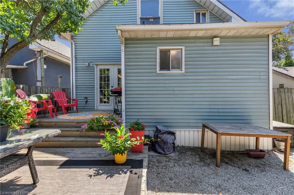1 Mareve Avenue