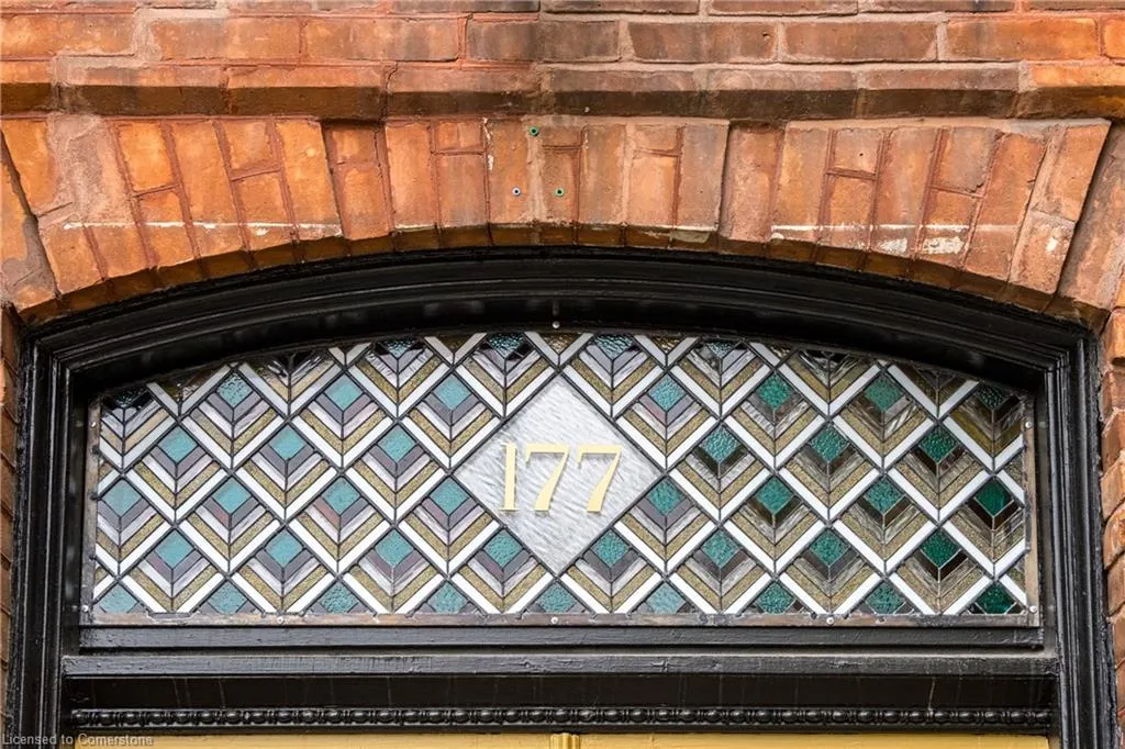 177 Charlton Avenue W