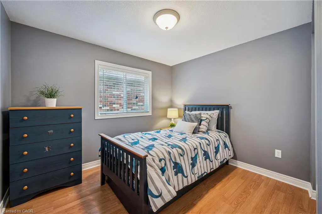 533 Rush Meadow Crescent