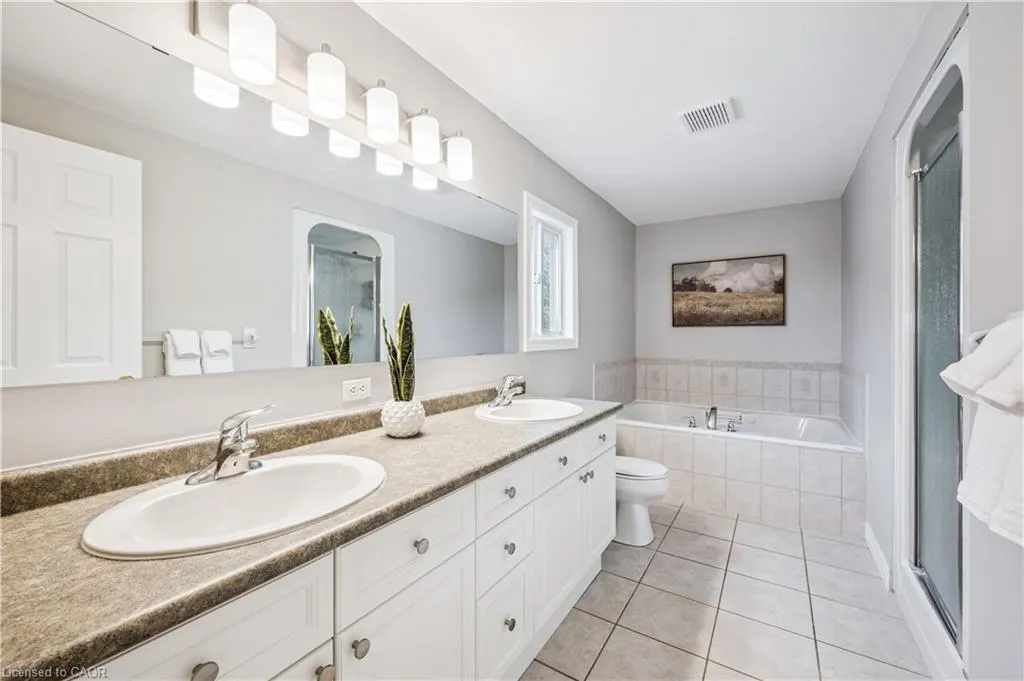 533 Rush Meadow Crescent