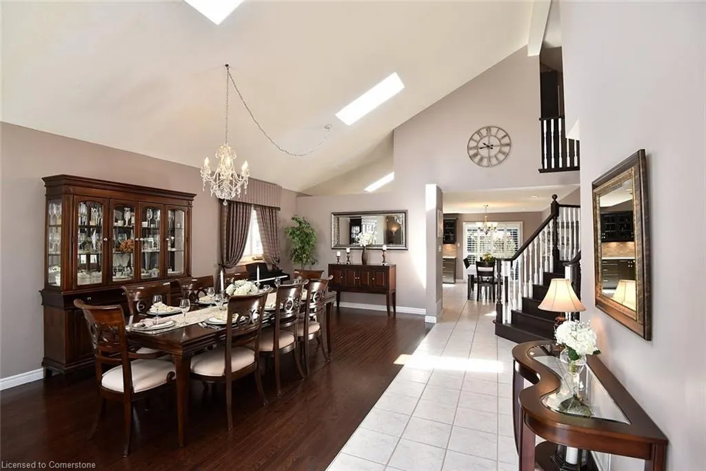 210 Claudette Gate