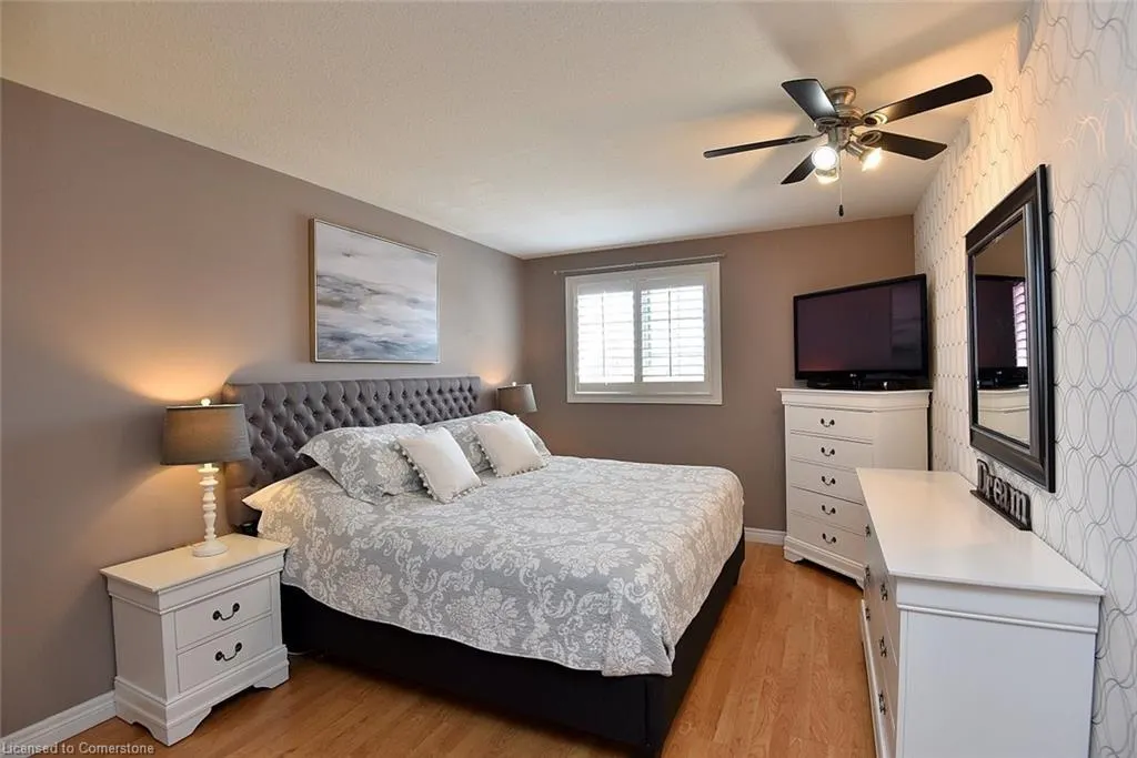 210 Claudette Gate