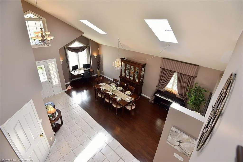 210 Claudette Gate