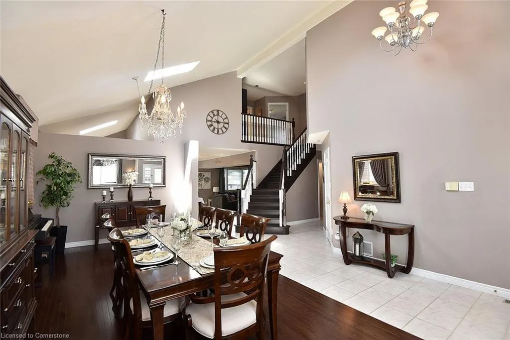 210 Claudette Gate
