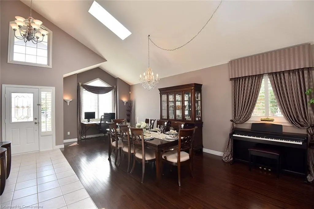210 Claudette Gate