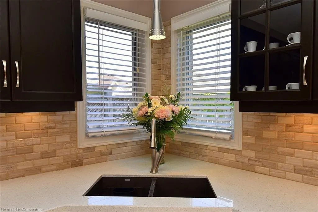 210 Claudette Gate