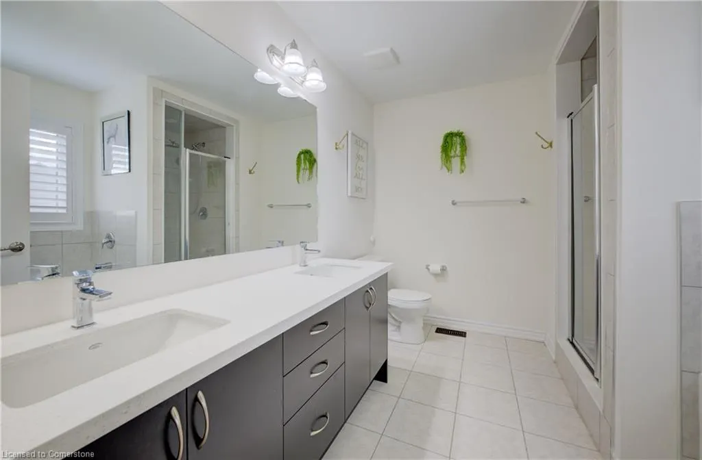 8 Whitton Drive