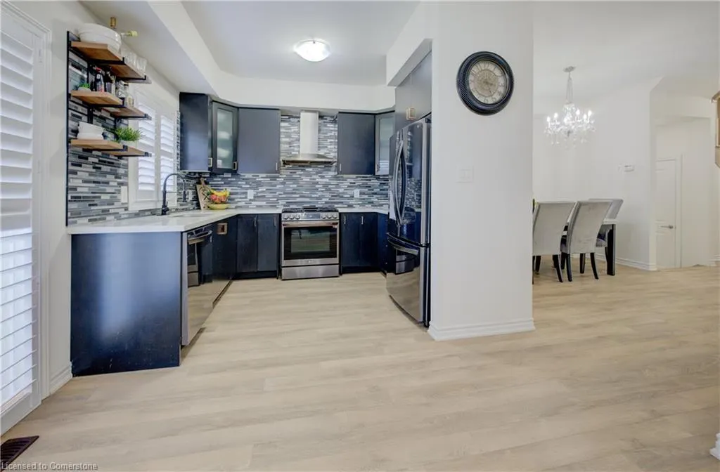 8 Whitton Drive