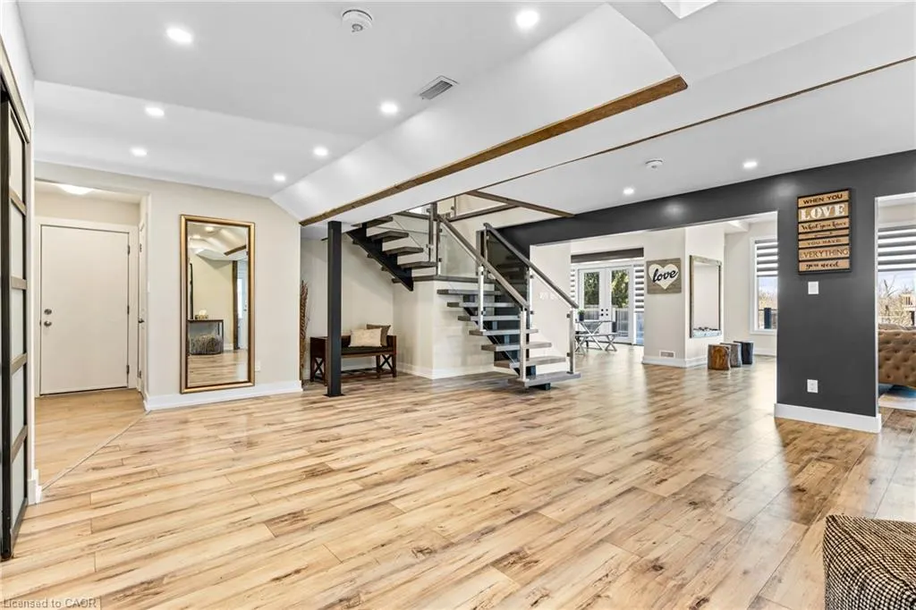 330 Piper Street
