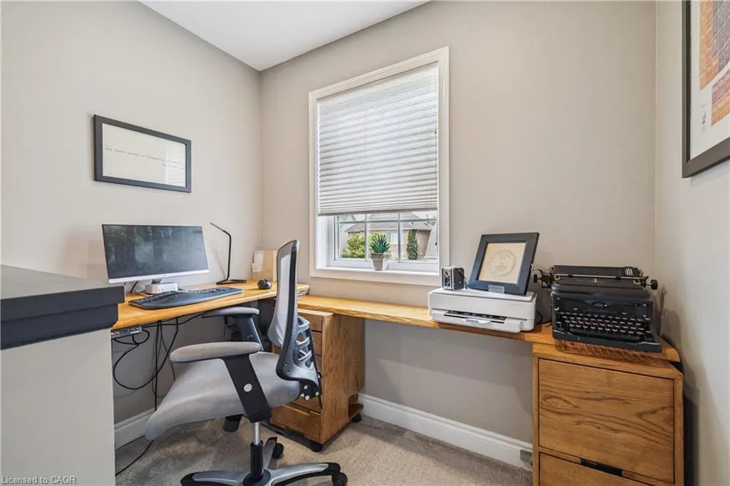 5186 Ravine Crescent