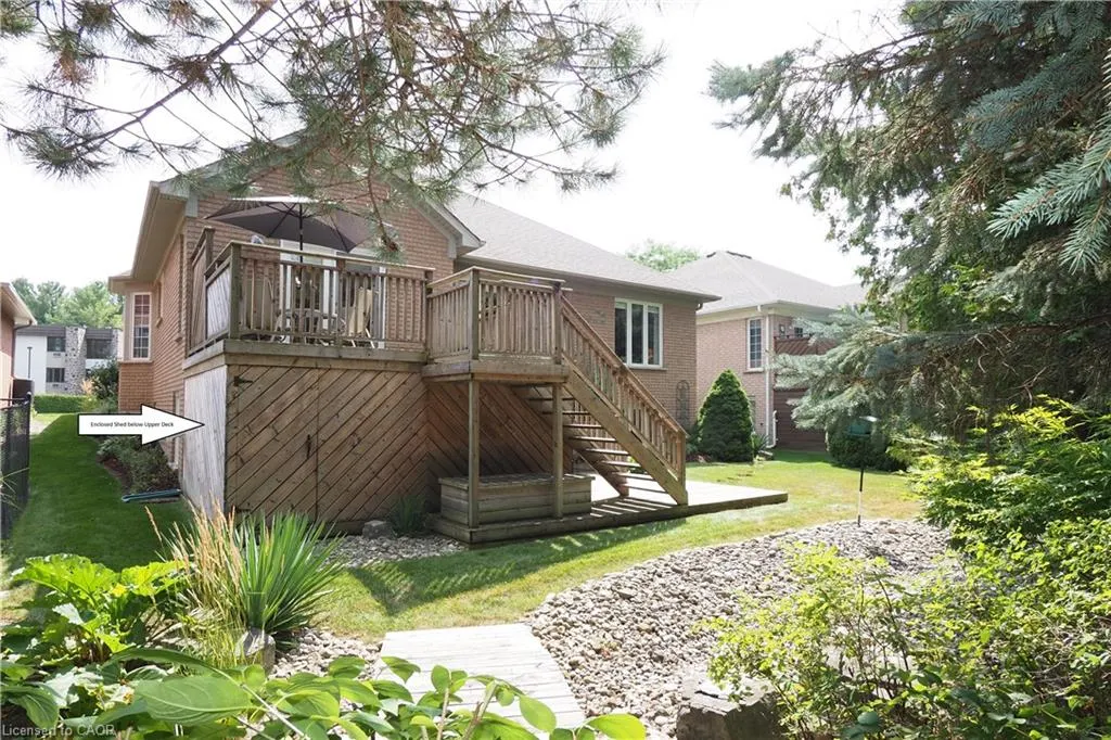212 The Lions Gate