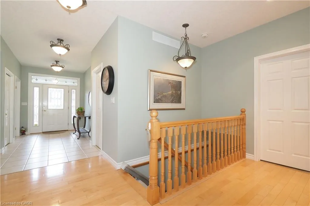 212 The Lions Gate