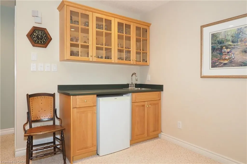 212 The Lions Gate
