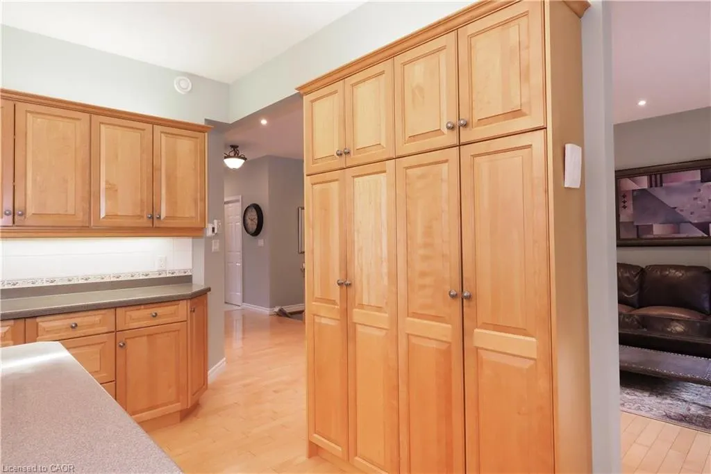 212 The Lions Gate