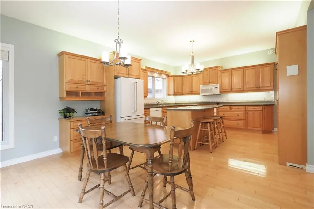 212 The Lions Gate