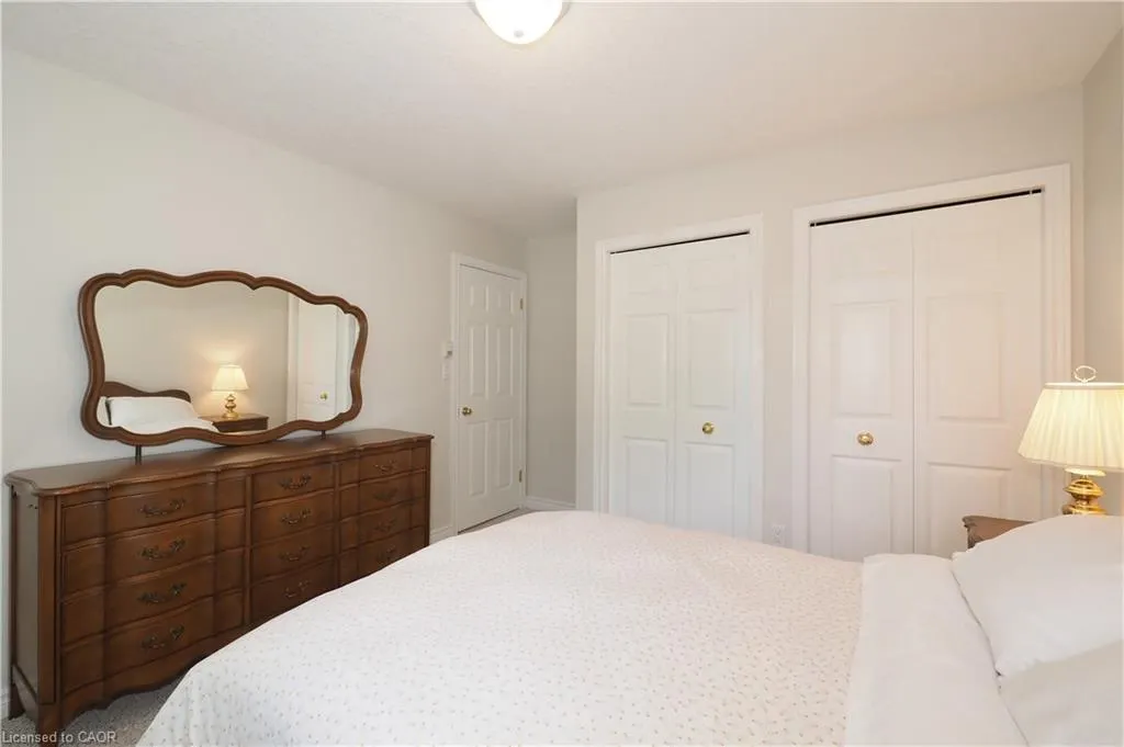 212 The Lions Gate
