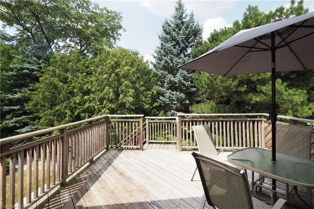 212 The Lions Gate